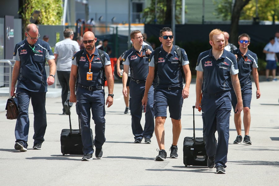 Formula 1 Singapore, i piloti arrivano a Marina Bay