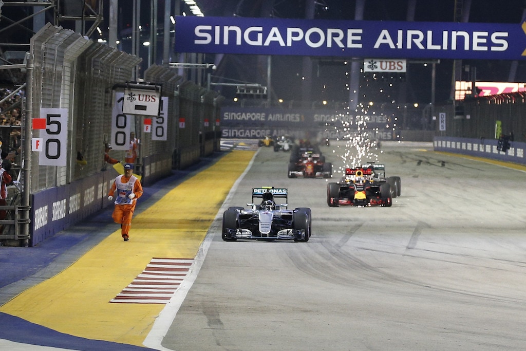 F1 Singapore, analisi gara: i freni non… rallentano (troppo) la Mercedes