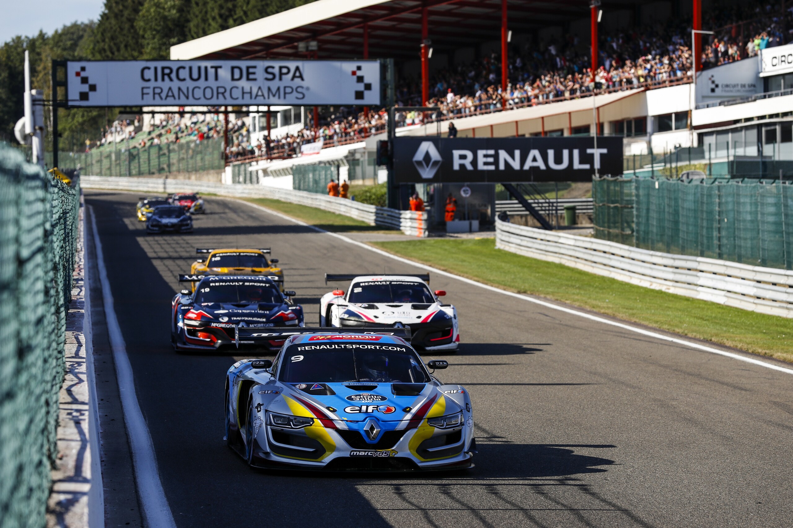 Renault Sports Trophy Spa, domenica nel segno di Schiller e Schothorst