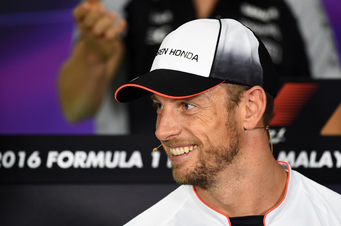 Formula 1 Malesia: Button al traguardo del 300° GP