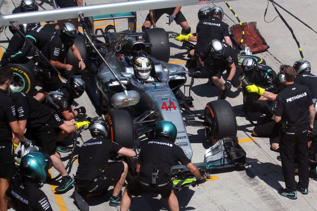 Formula 1 Malesia, Hamilton: "Abbiamo cominciato bene"