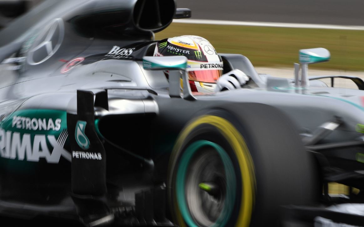 F1 Malesia: pole record per Hamilton, Ferrari dietro alle Red Bull
