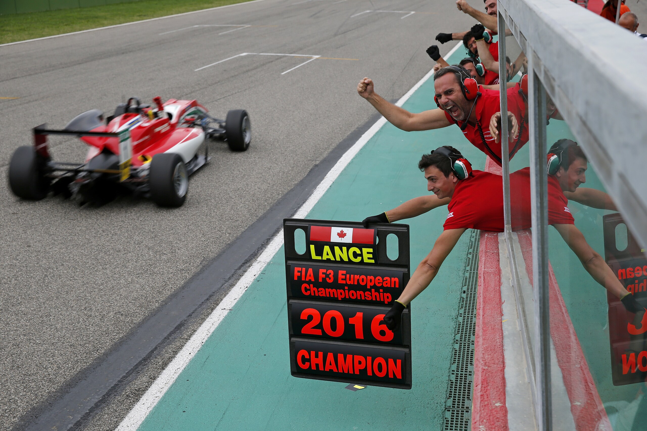 F3 Imola, Stroll vince gara 2 e si laurea campione 2016