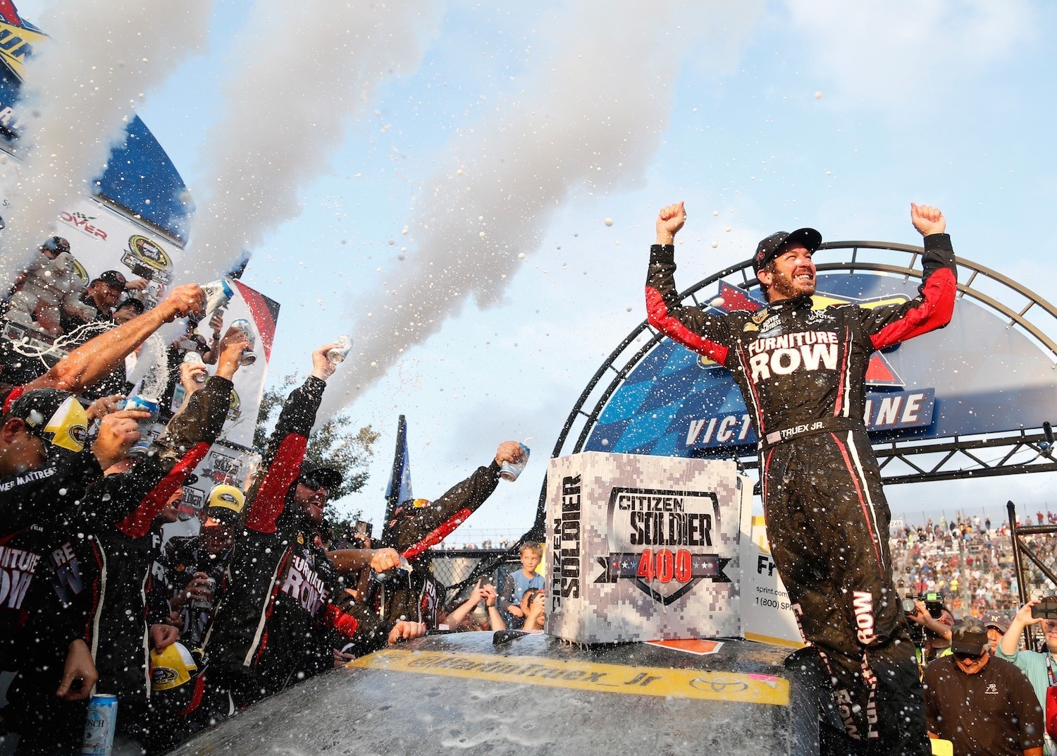 Nascar, Truex mette la seconda a Dover