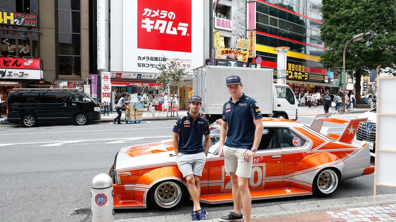 Formula 1 Giappone, Tokyo Drift per Ricciardo e Verstappen