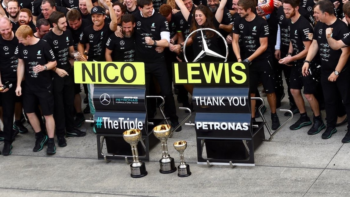 Formula 1 2016, la fotostoria del trionfo Mercedes