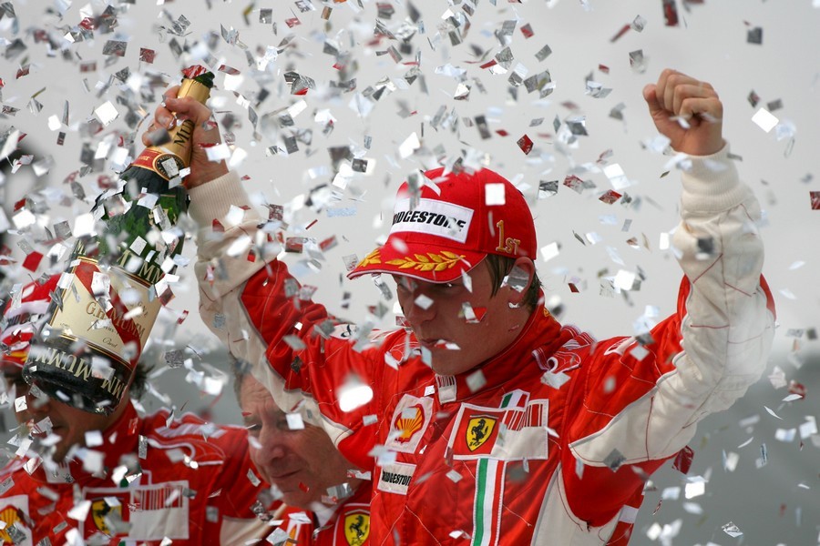 21 ottobre 2007, Kimi vince l'ultimo mondiale Ferrari