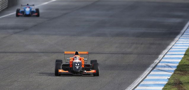 Eurocup Renault, Fenestraz domina gara 2 a Estoril