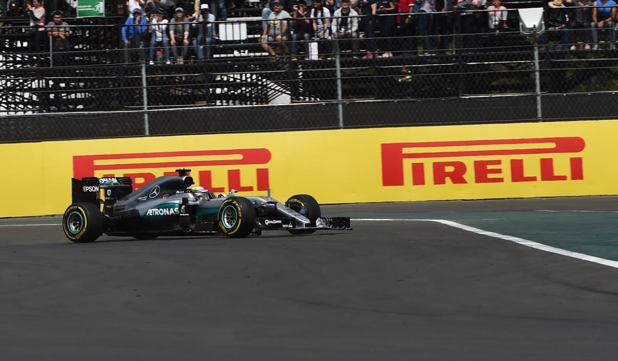 F1 Messico: Hamilton e Verstappen, c'è taglio e taglio