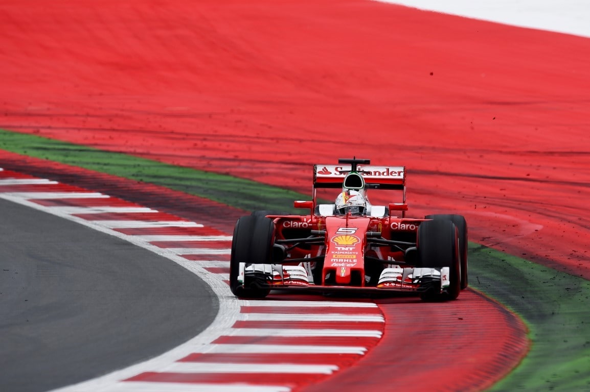 Ecclestone difende l'idea dei muretti