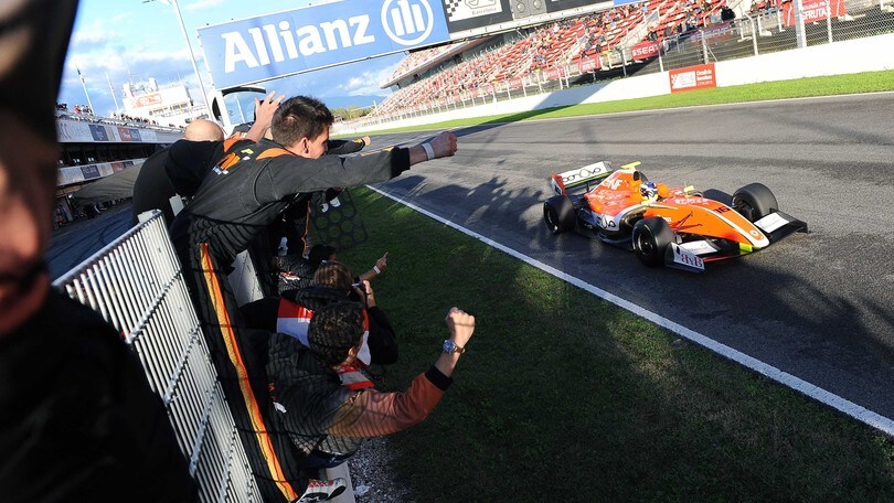 Formula V8 3.5 Dillmann si laurea campione 2016