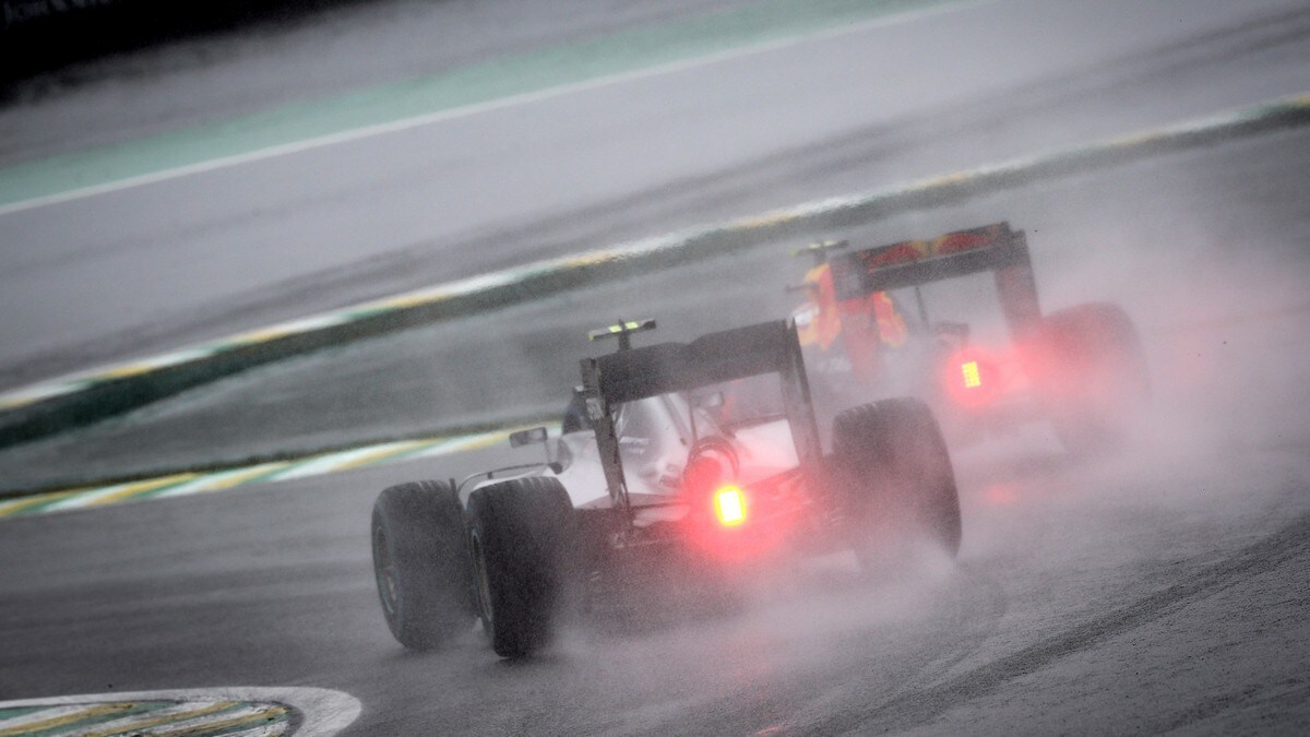 Con la pioggia le nuove F1 non stanno in pista: ecco perchè