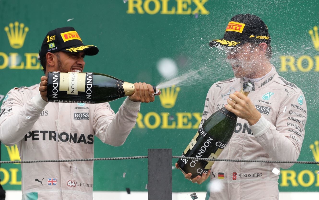 Hamilton - Rosberg, la sfida finale: chi sarà il Re del Circus?