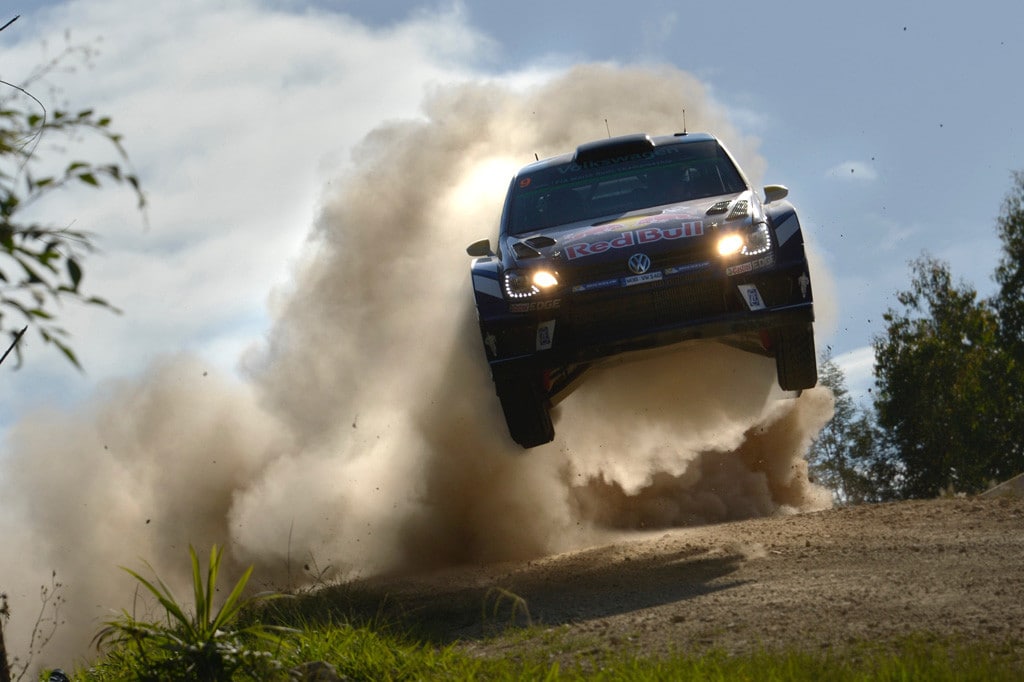 Rally Australia, Mikkelsen leader