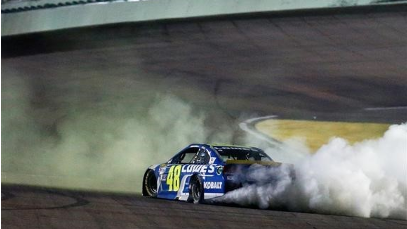 Johnson torna re della Nascar