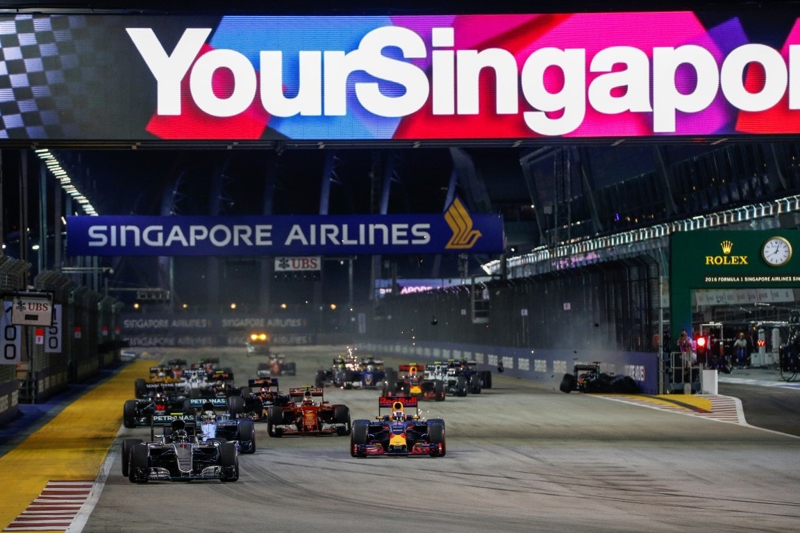 Ecclestone: gare più corte e addio Singapore