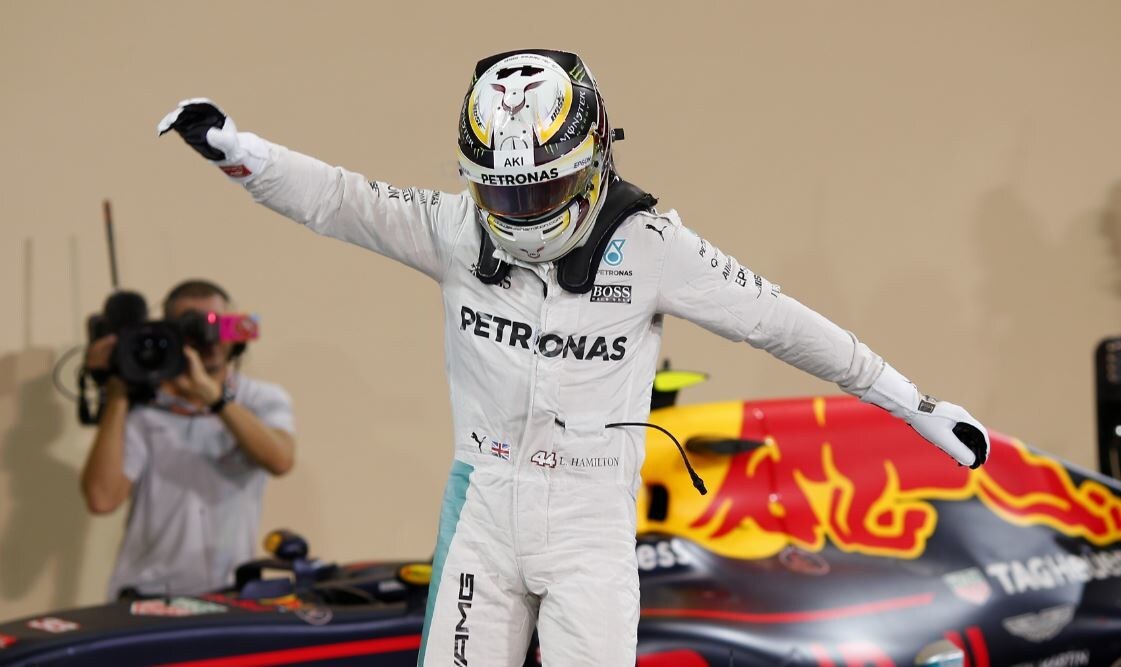 Formula 1 Abu Dhabi, Hamilton: "Un privilegio guidare la W07"
