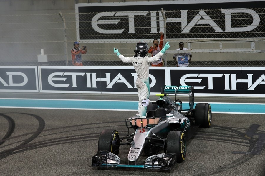 Formula 1 Abu Dhabi: vince Hamilton ma Rosberg è il campione!