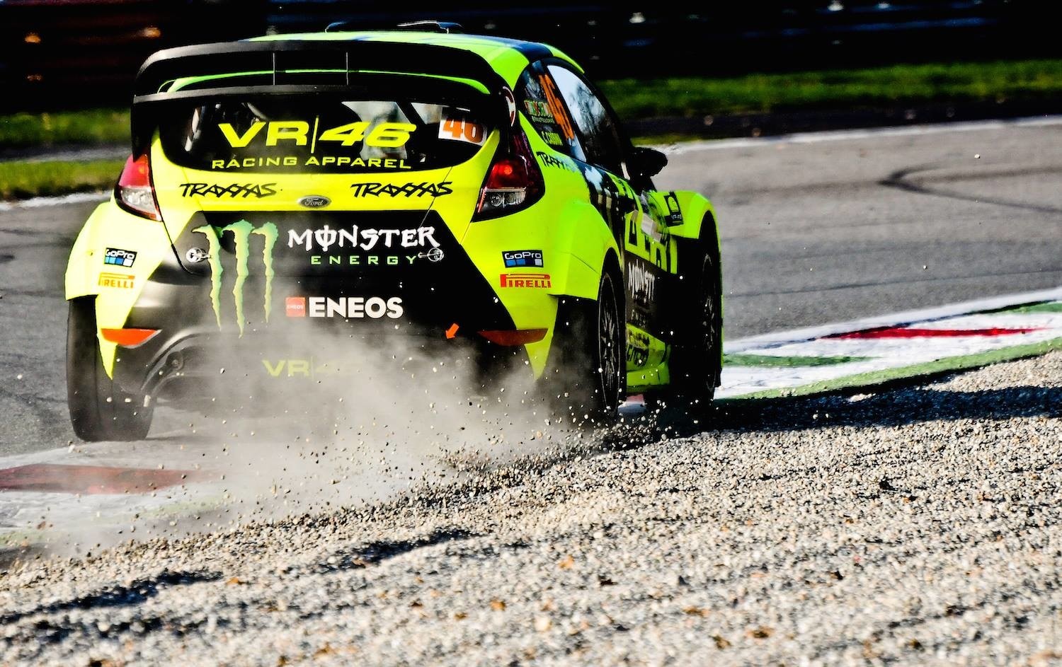 Monza Rally Show, Rossi primo con l'aiutino
