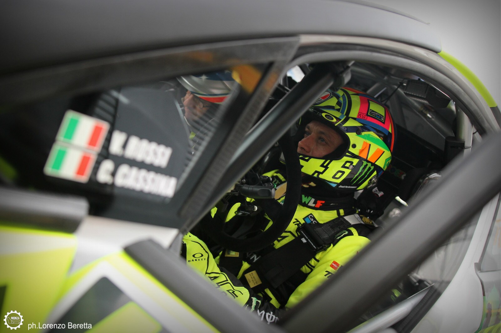 Rossi "Un test con la Mercedes F1? Sarebbe bello!"