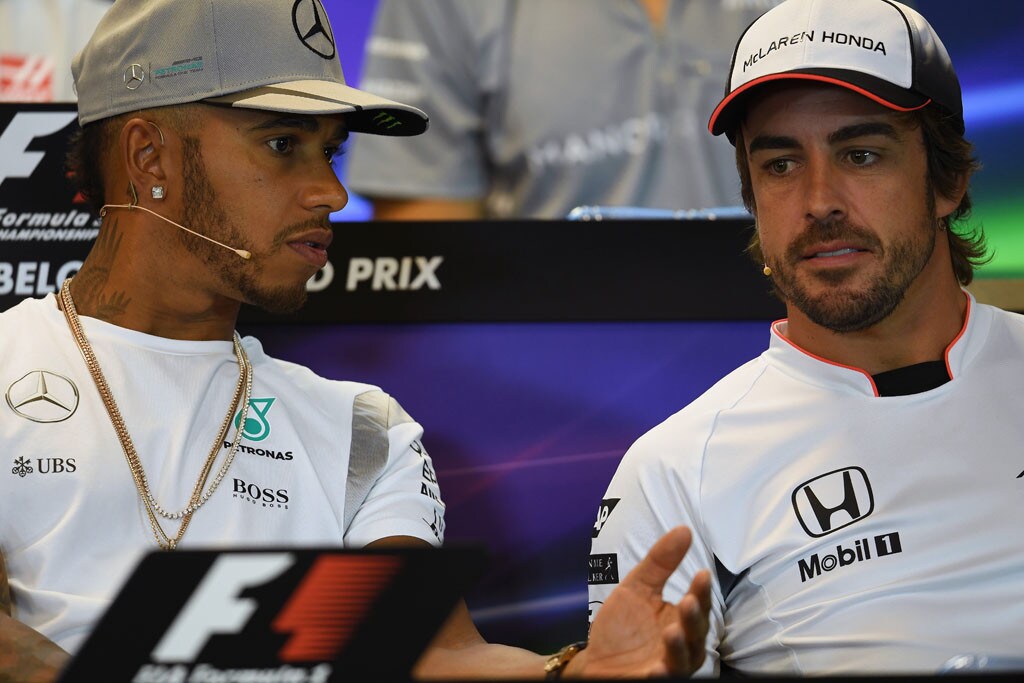 Formula 1: Mercedes, scegli e pensa a noi!