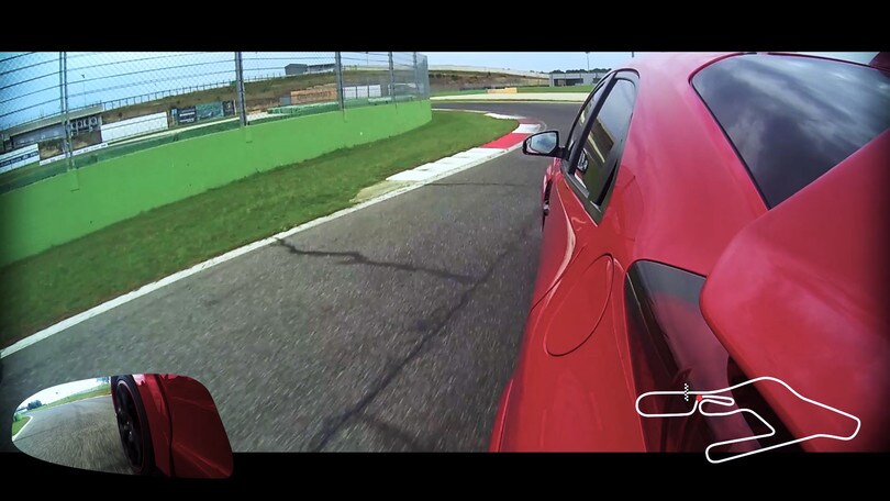 Honda Civic Type R: l'Hot Lap a Vallelunga con il super VTEC