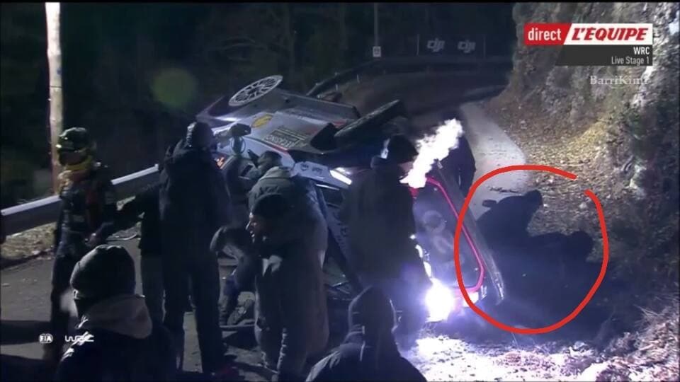Inizio tragico al Rally di Montecarlo, morto uno spettatore