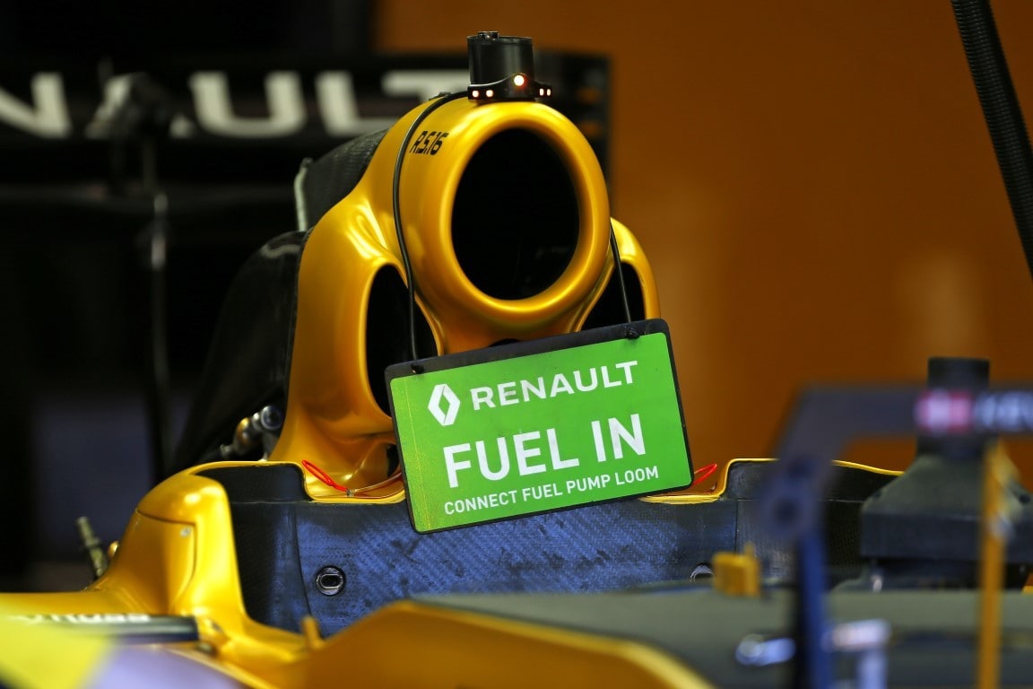 Formula 1, lubrificanti Castrol e benzina BP per il team Renault