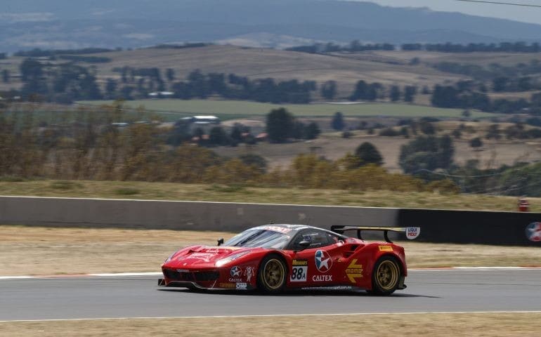 12H Bathurst: Ferrari batte Mercedes a Mount Panorama