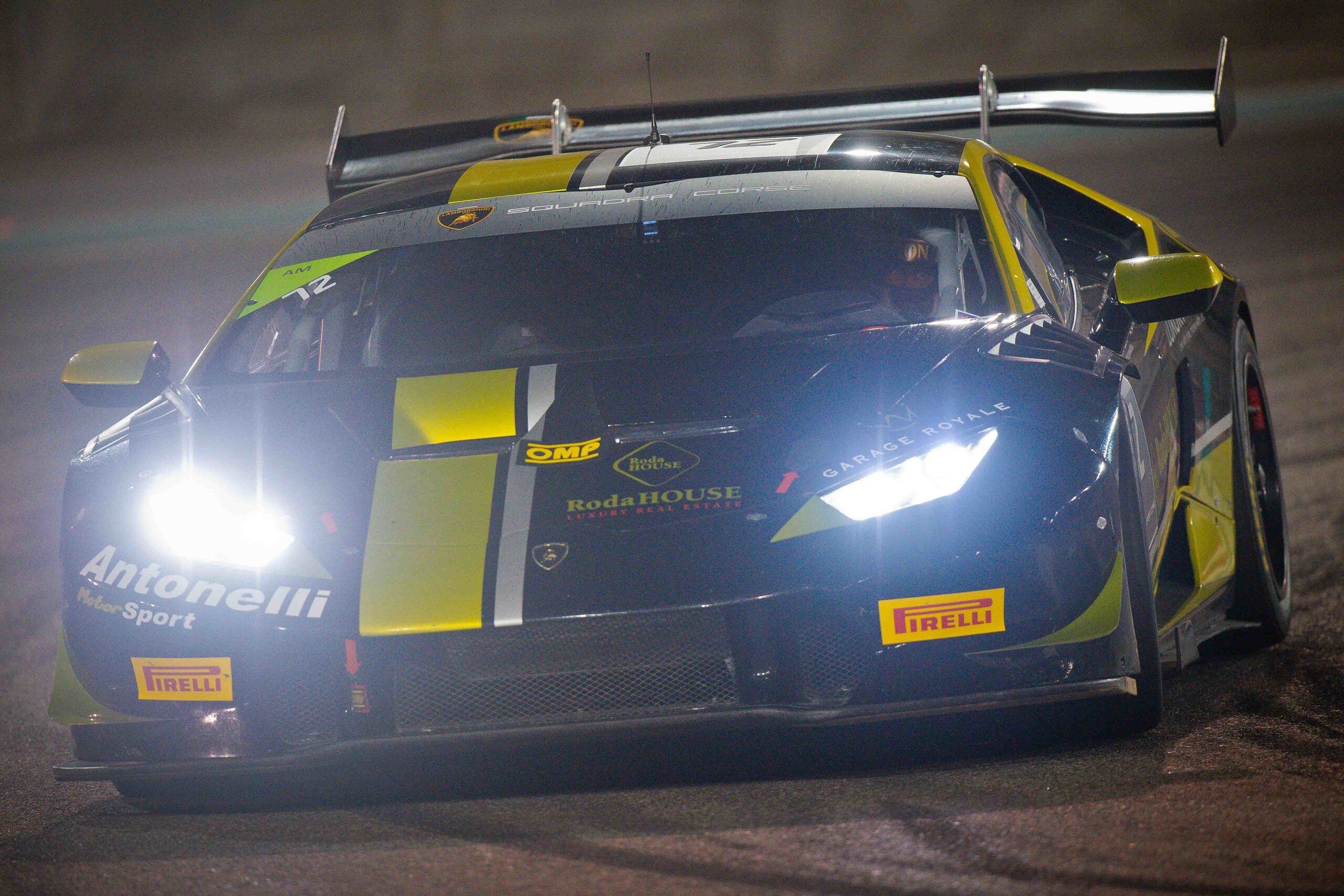Lamborghini, Antonelli e Roda protagonisti dell'esordio in Medio Oriente