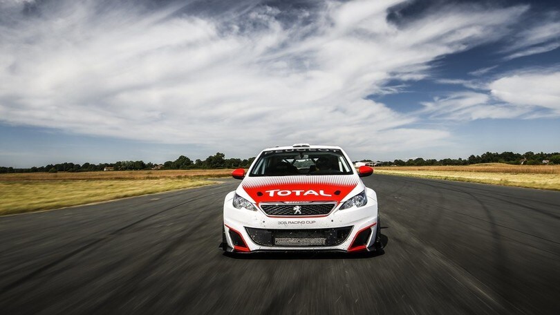 Peugeot 308 Racing Cup: foto