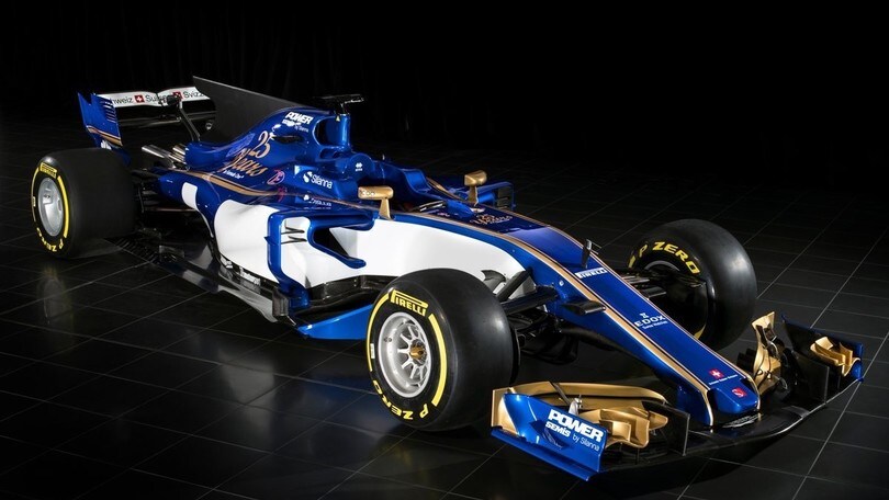 Sauber C36. tante novità per i 25 anni