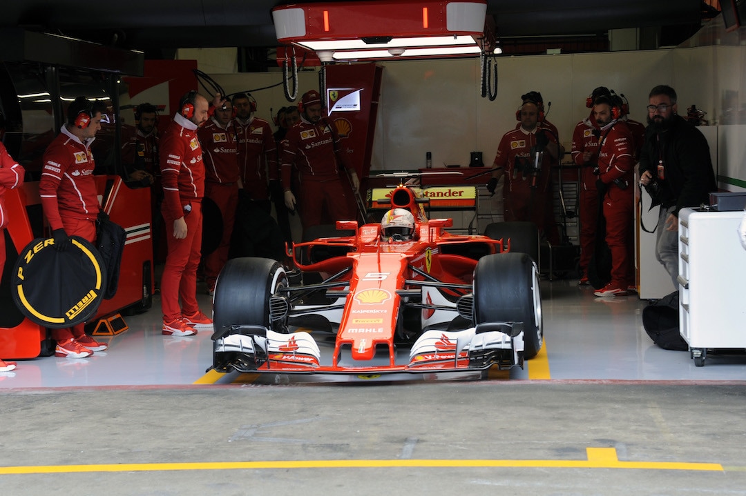 Test F1: la Ferrari parte bene a Barcellona