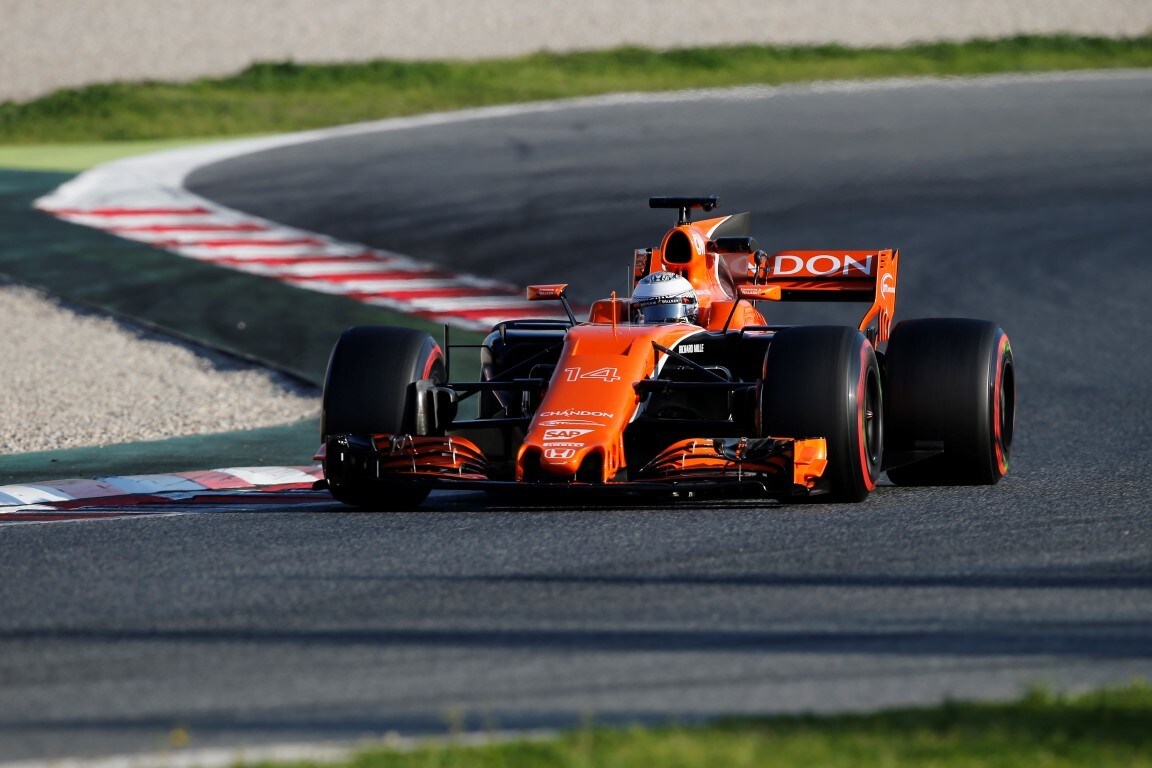 Test Barcellona, delusione per la McLaren