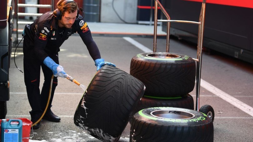 Pirelli: monoposto più veloci, soddisfatti dei "gommoni"