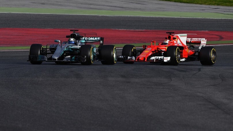 Lauda promuove la Ferrari: "Sembra sui binari"