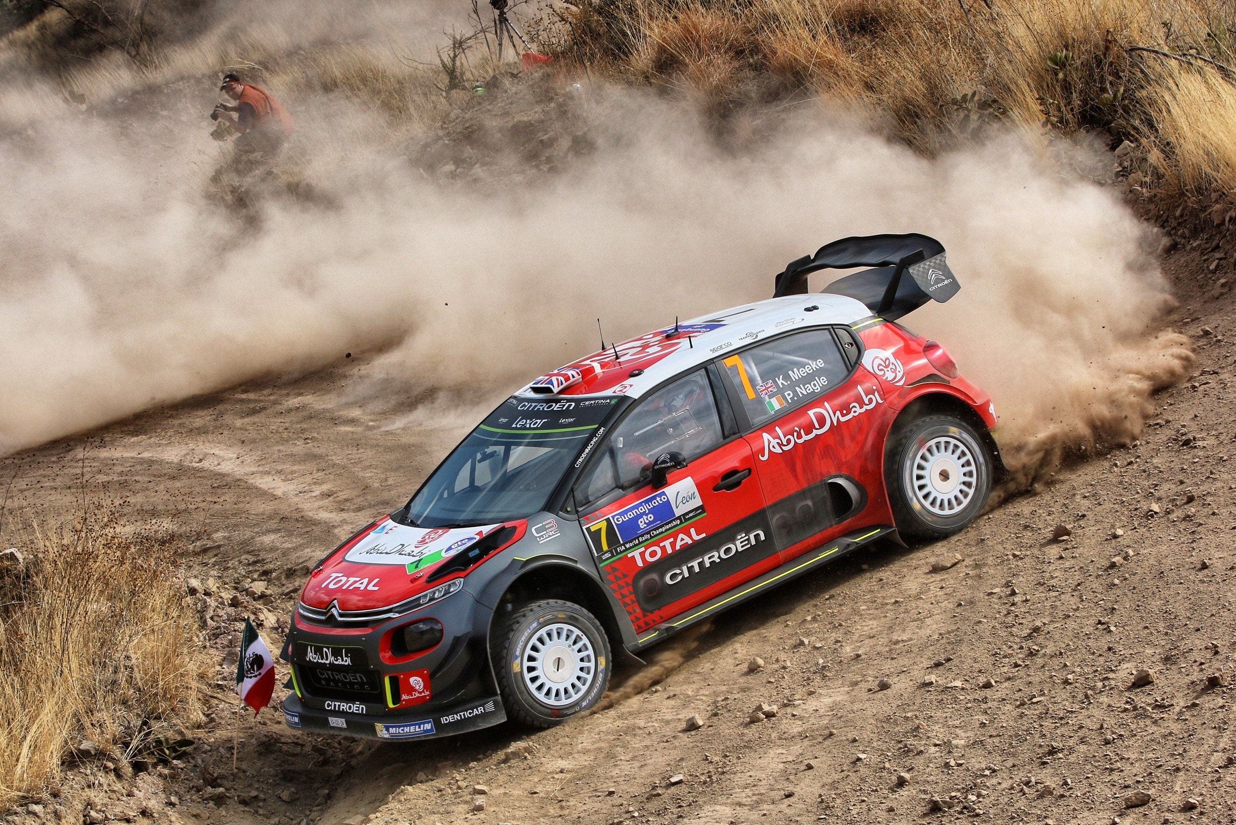 Rally del Messico, Meeke in testa dopo la prima tappa dimezzata