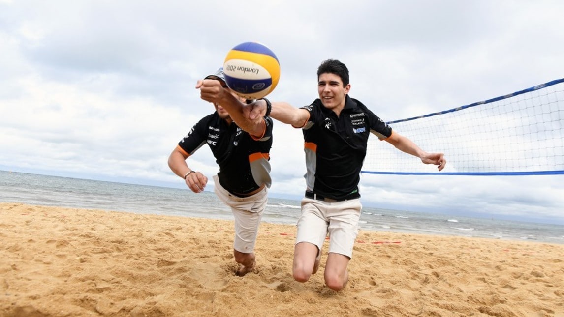 Formula 1 Australia: beach, surf e hockey prima del via