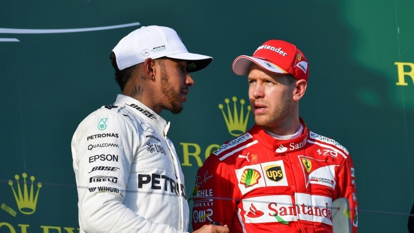 Hamilton-Vettel: "Finalmente lottiamo ad armi pari"