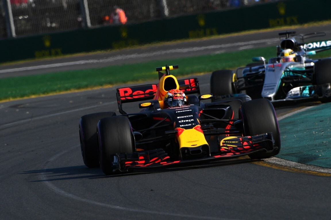 Formula 1 Cina, Horner: "Red Bull progredirà a ogni gara"