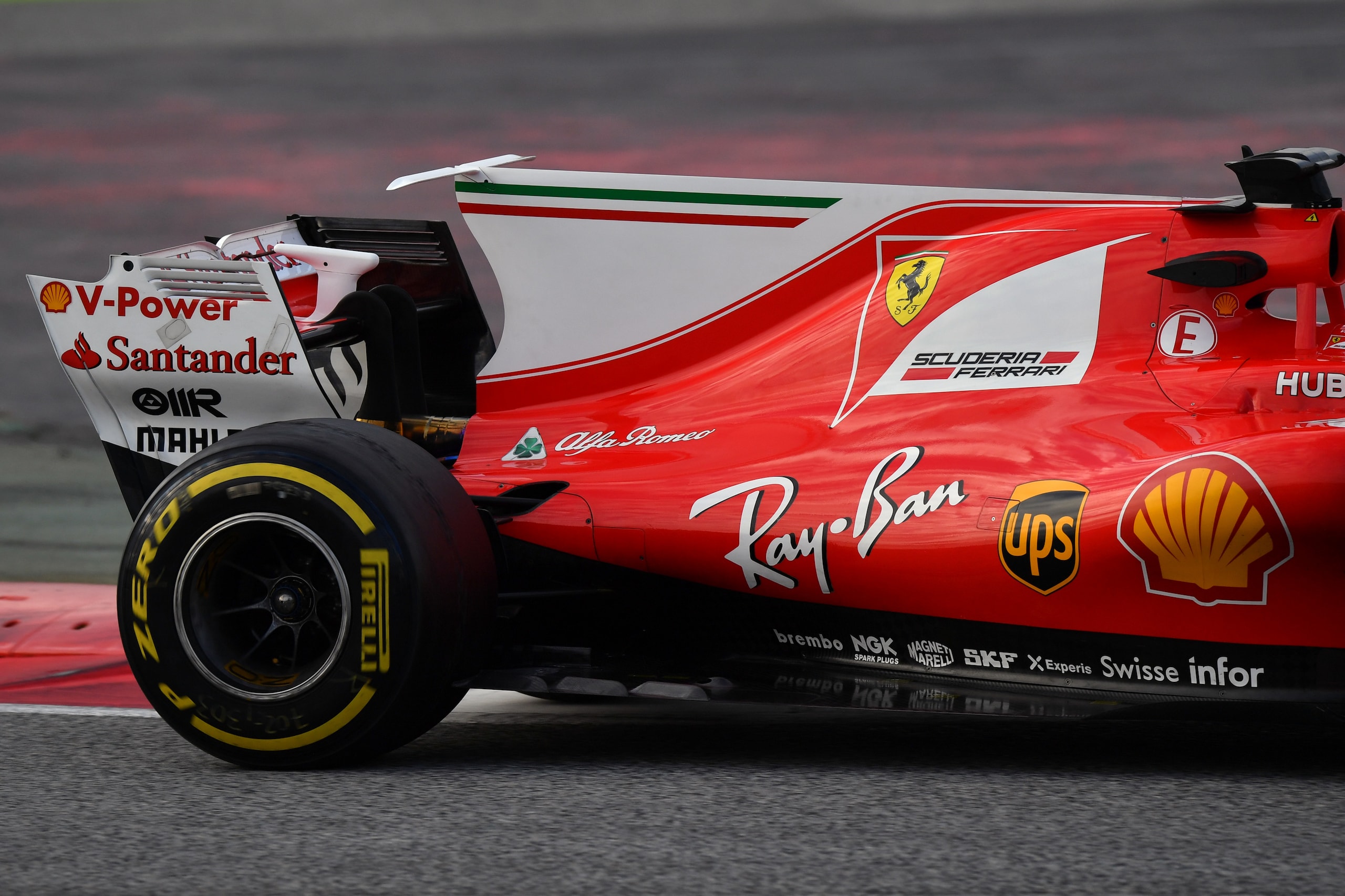 Formula 1, tutti d'accordo: nel 2021 nuova svolta sui motori