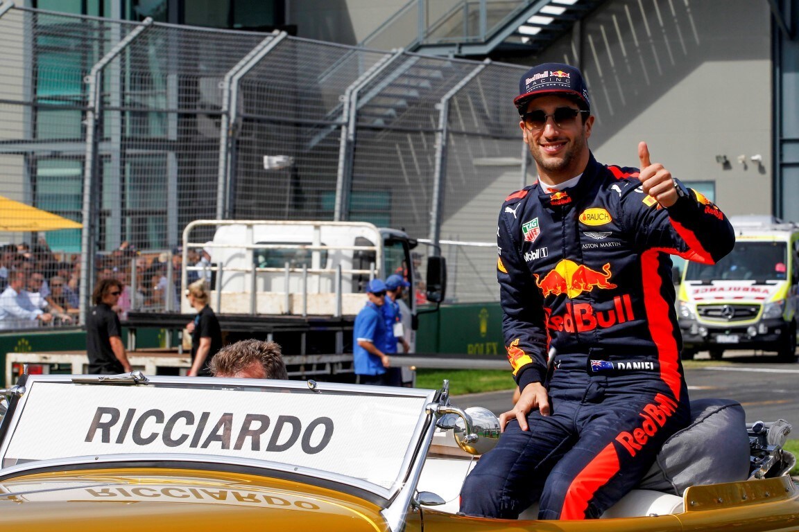 Formula 1 Cina, Ricciardo: Mercedes resta team da battere