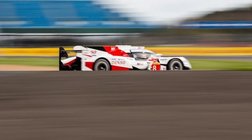 6 Ore Silverstone, prima fila tutta Toyota