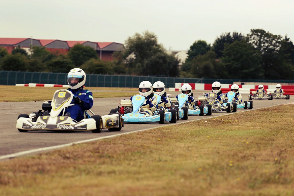 Kart, un piccolo pilota di 10 anni muore sulla pista di Alonso