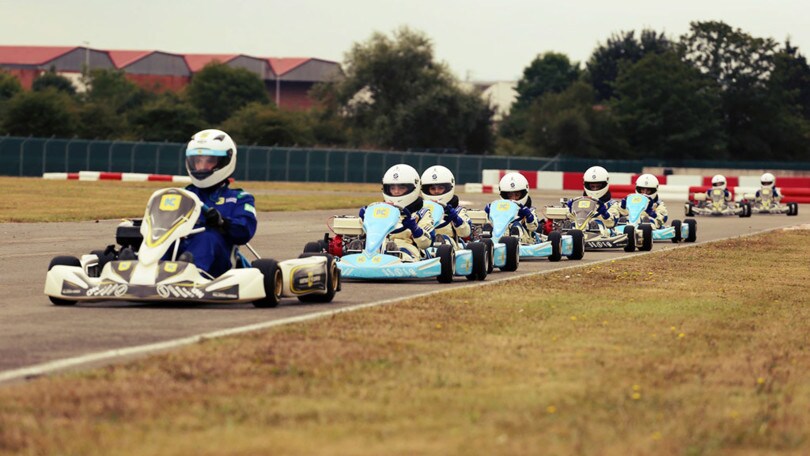 Kart, un piccolo pilota di 10 anni muore sulla pista di Alonso