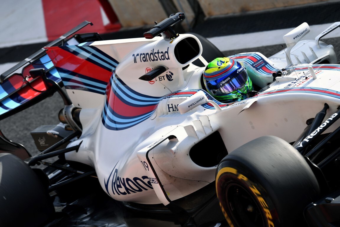 Formula 1 Russia, Lowe: "Difficile scaldare le gomme in qualifica"