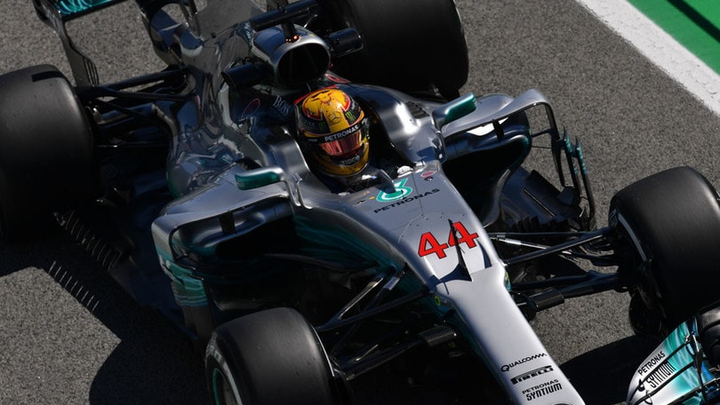 Formula 1 Barcellona, il venerdì è di Mercedes: foto