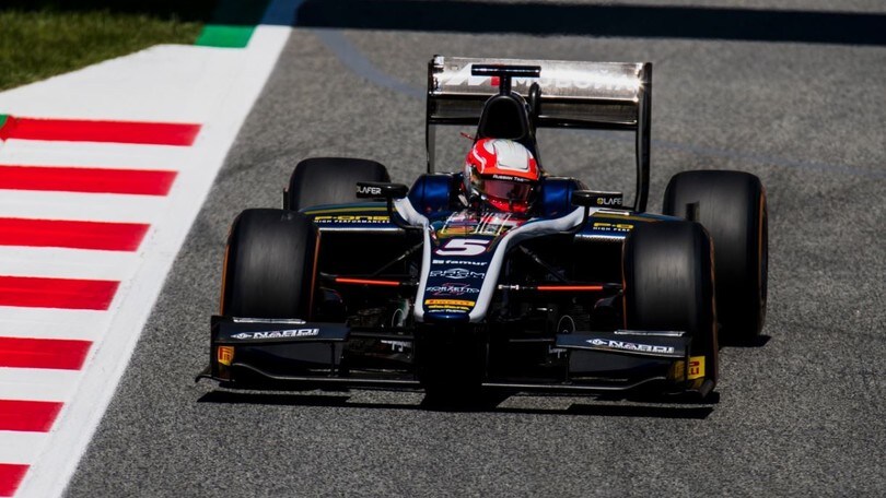 F2 Spagna, Leclerc sorprende Ghiotto sul finale delle qualifiche