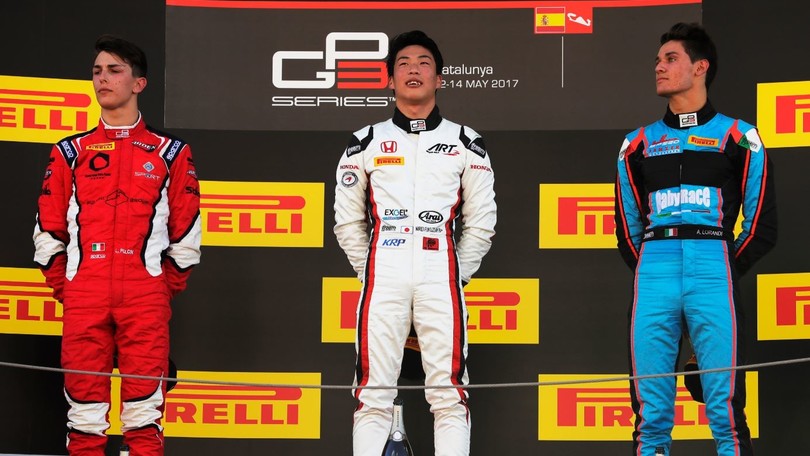 GP3 Spagna, podio tricolore con Pulcini e Lorandi