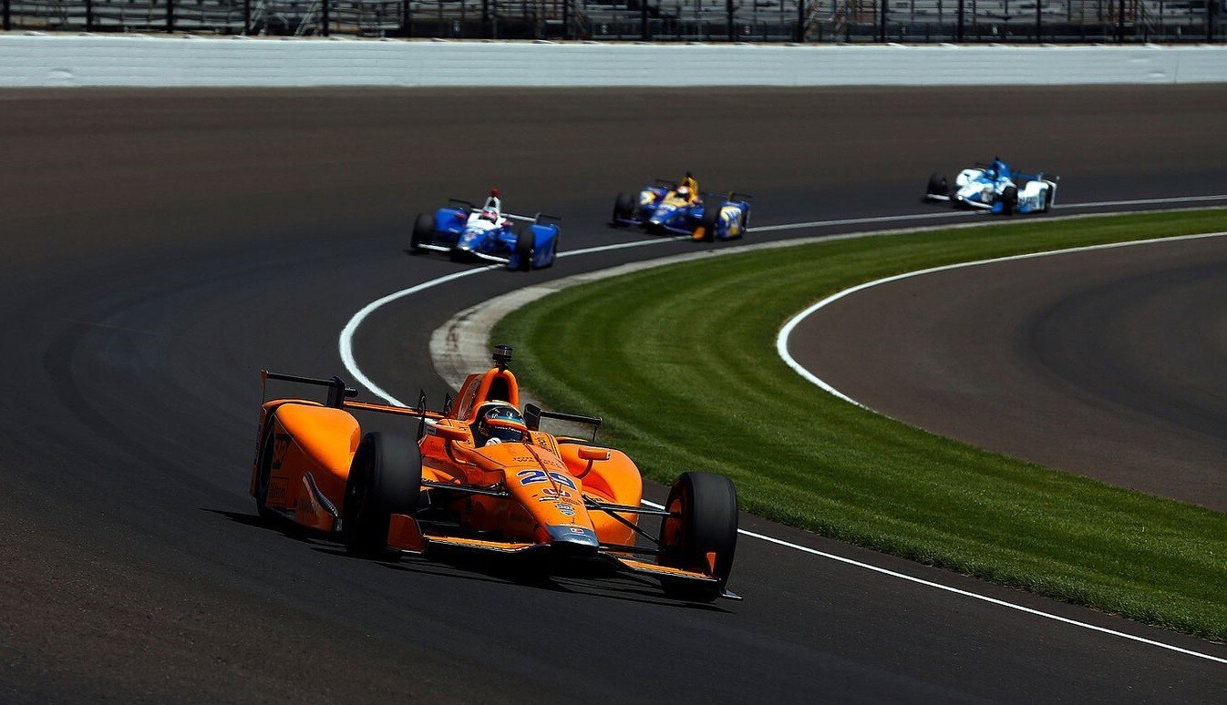 Alonso: "Nel traffico è andata come mi aspettavo"